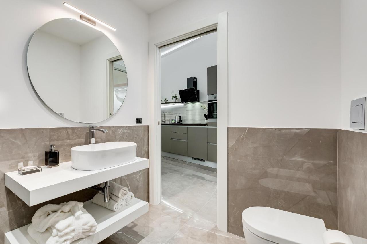 Unoseitre - Luxury Apartment & Suite Ρώμη Εξωτερικό φωτογραφία