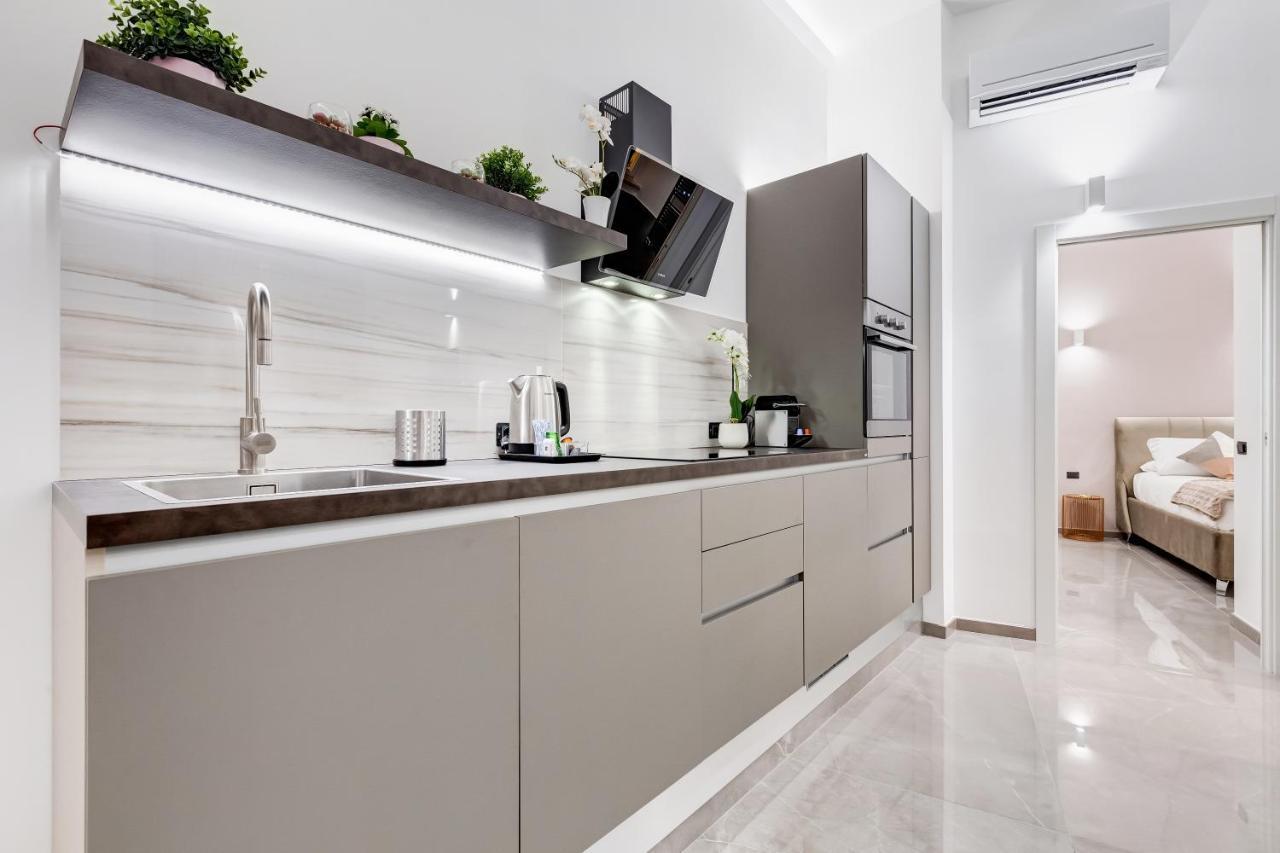 Unoseitre - Luxury Apartment & Suite Ρώμη Εξωτερικό φωτογραφία