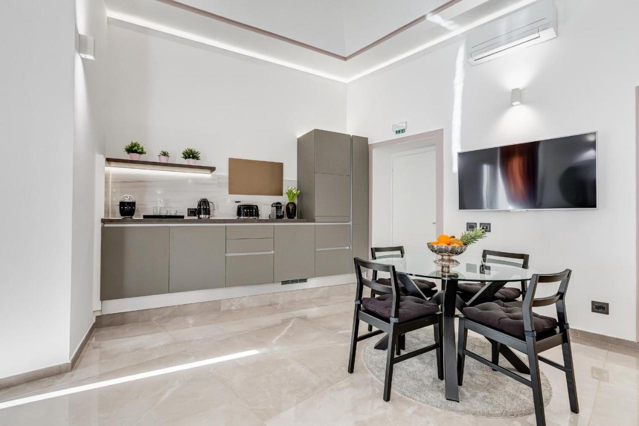 Unoseitre - Luxury Apartment & Suite Ρώμη Εξωτερικό φωτογραφία